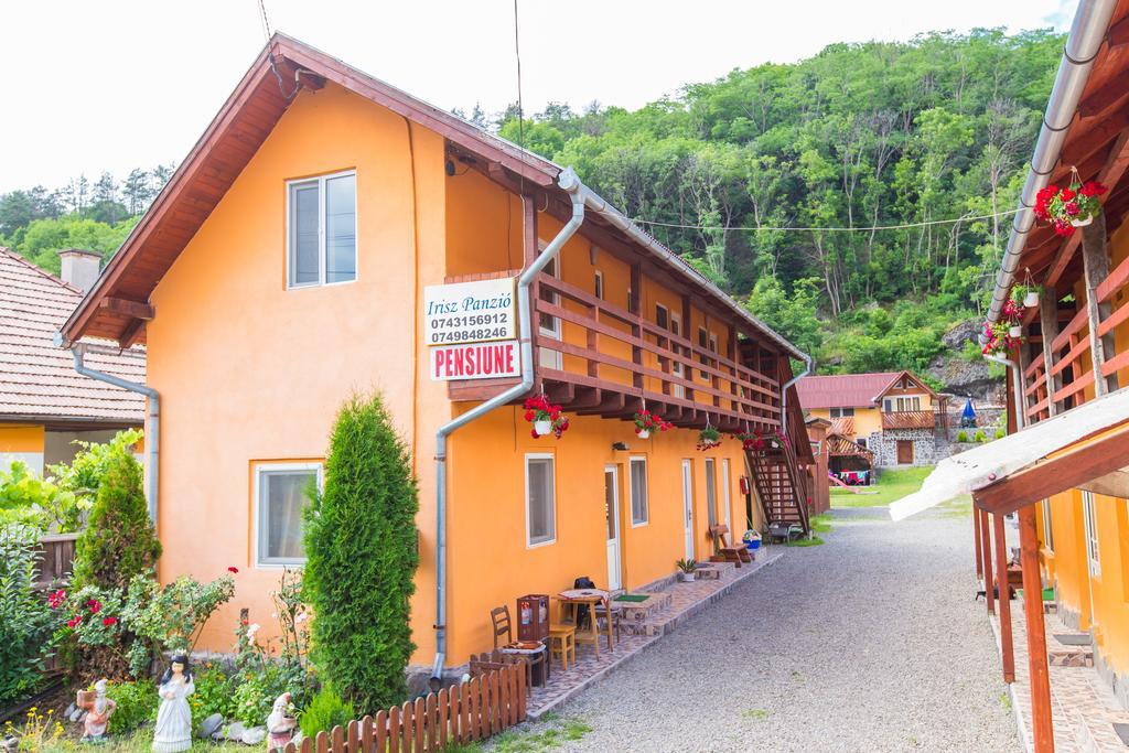 Iris Panzio Hotel Praid Luaran gambar
